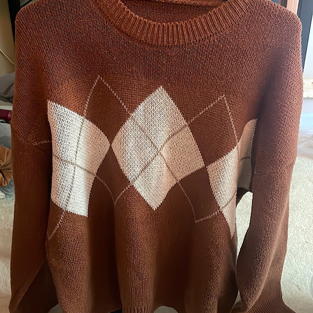 Oversized knitted sweater